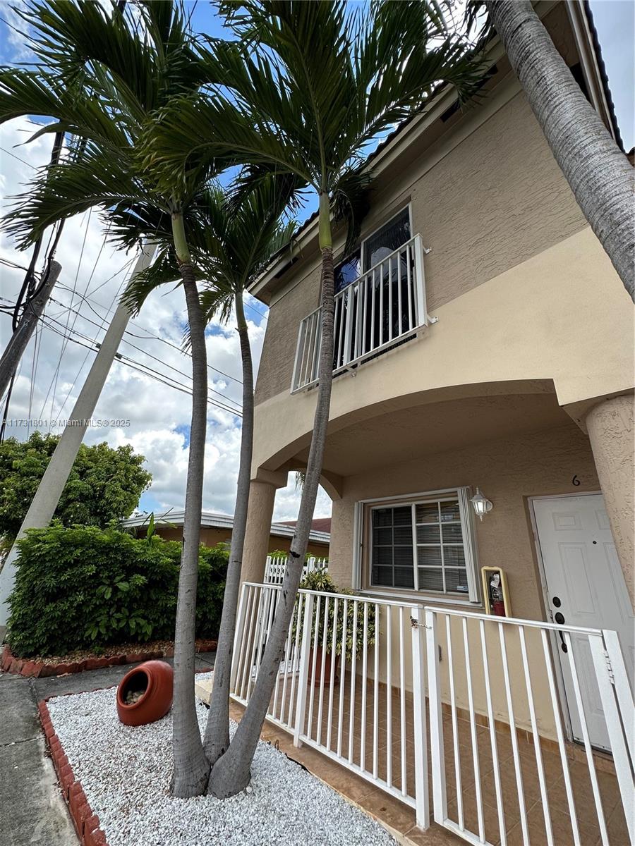 Rental Property at 425 E 3rd Ave 6, Hialeah, Miami-Dade County, Florida - Bedrooms: 3 
Bathrooms: 3  - $3,100 MO.