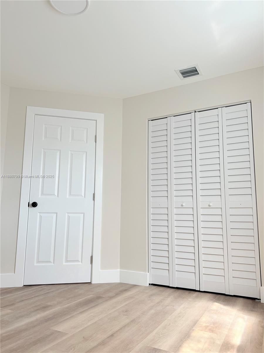 RAINBOW LAKES - Residential