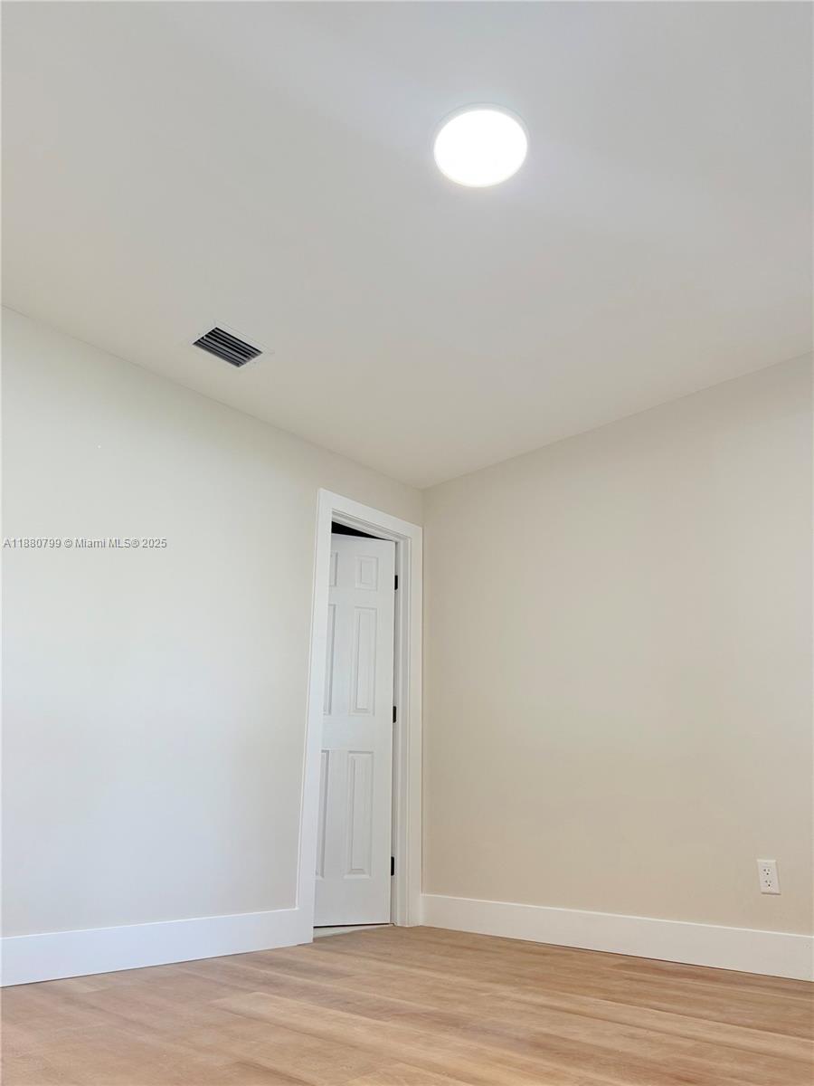 RAINBOW LAKES - Residential