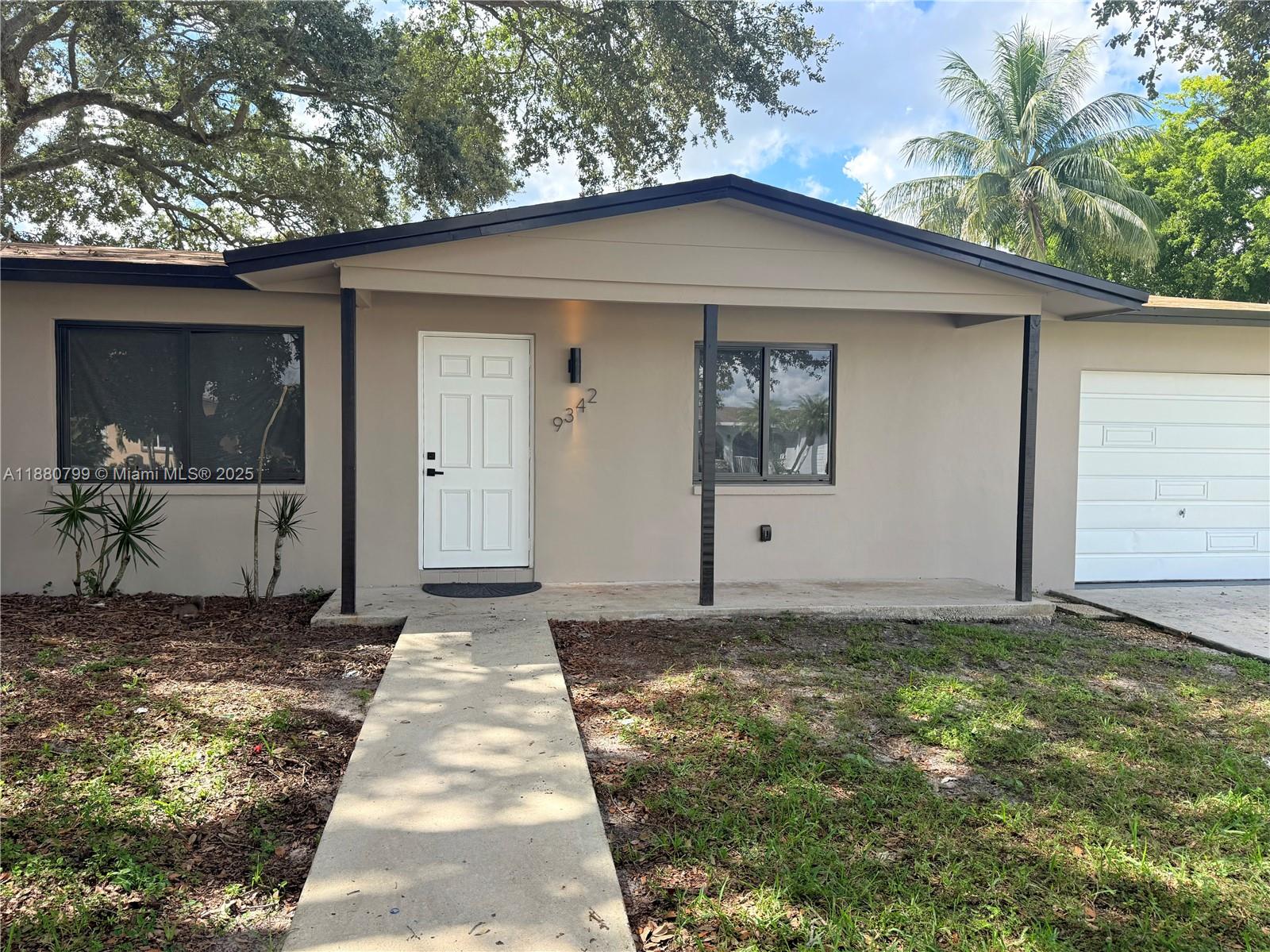 RAINBOW LAKES - Residential