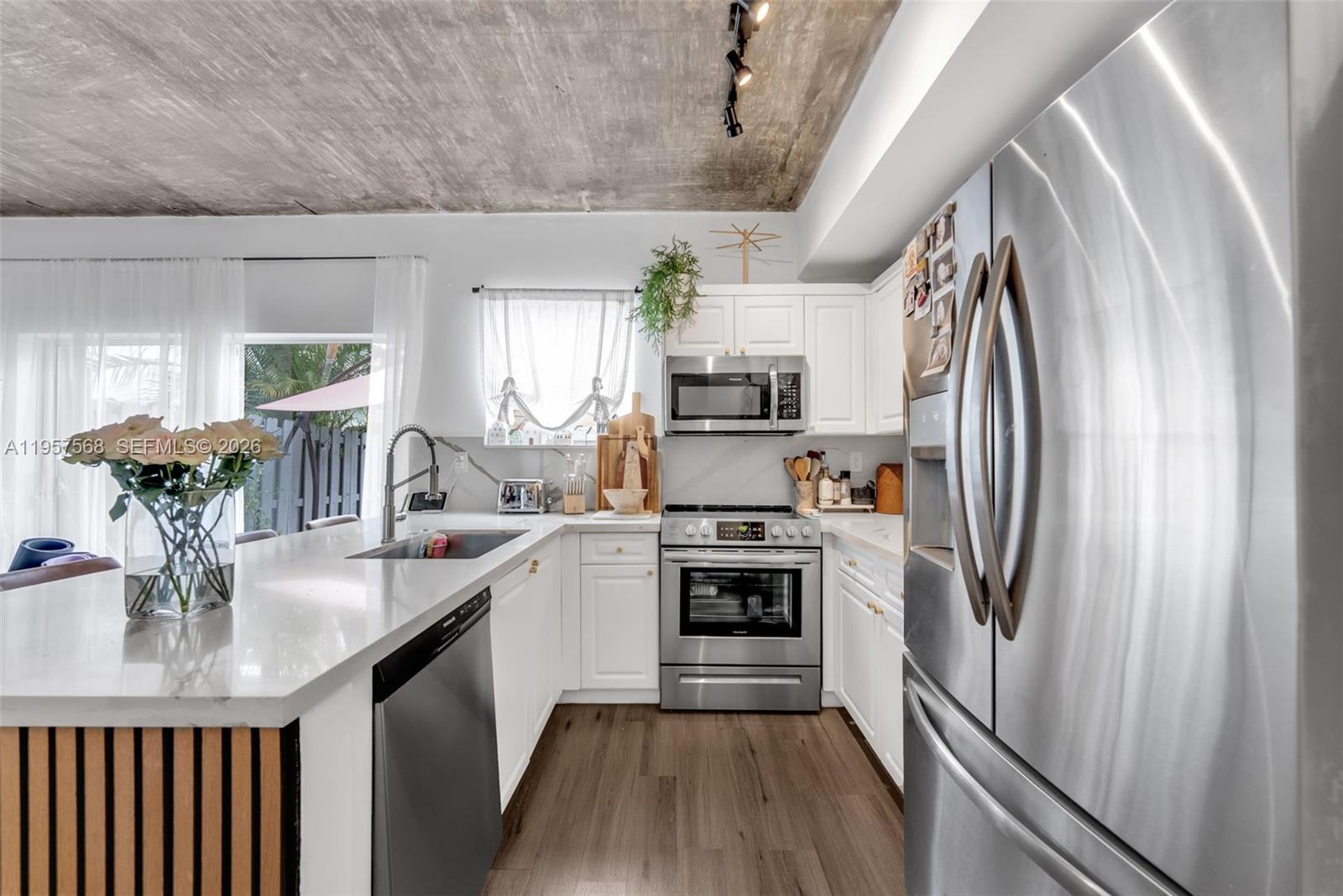 VERANDA AT DORAL CONDO NO - Residential Lease