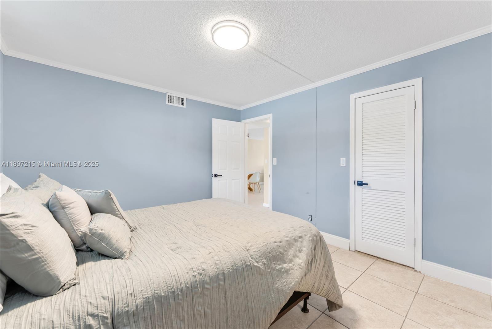 HOLLYBROOK GOLF AND TENNIS - Residential