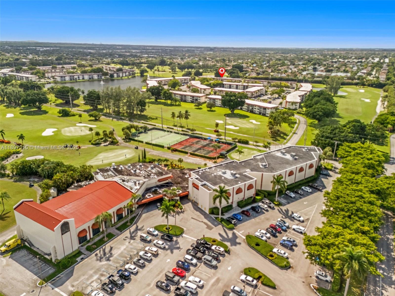 HOLLYBROOK GOLF AND TENNIS - Residential