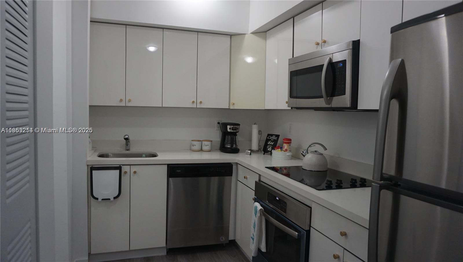 810 7th St 107