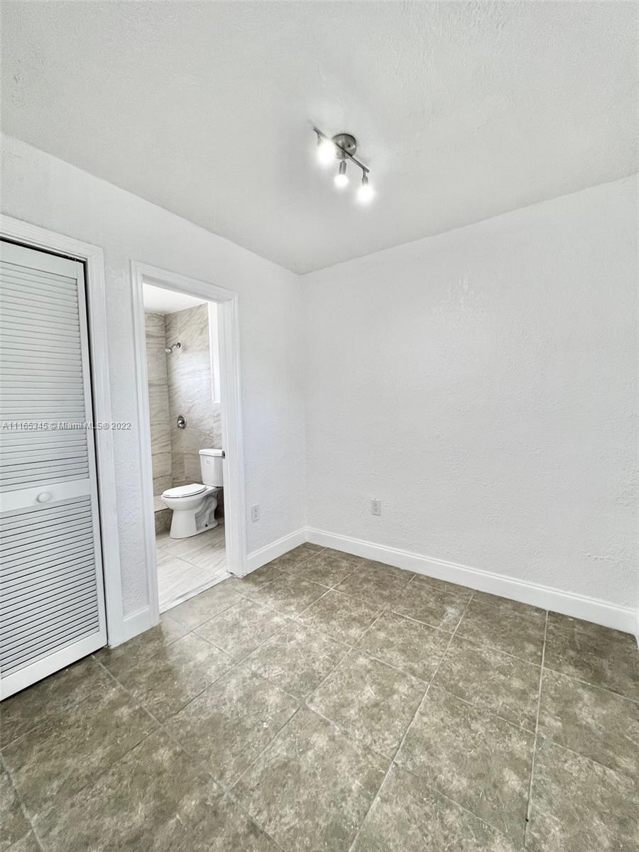 DOWDYS SUB - Residential Lease