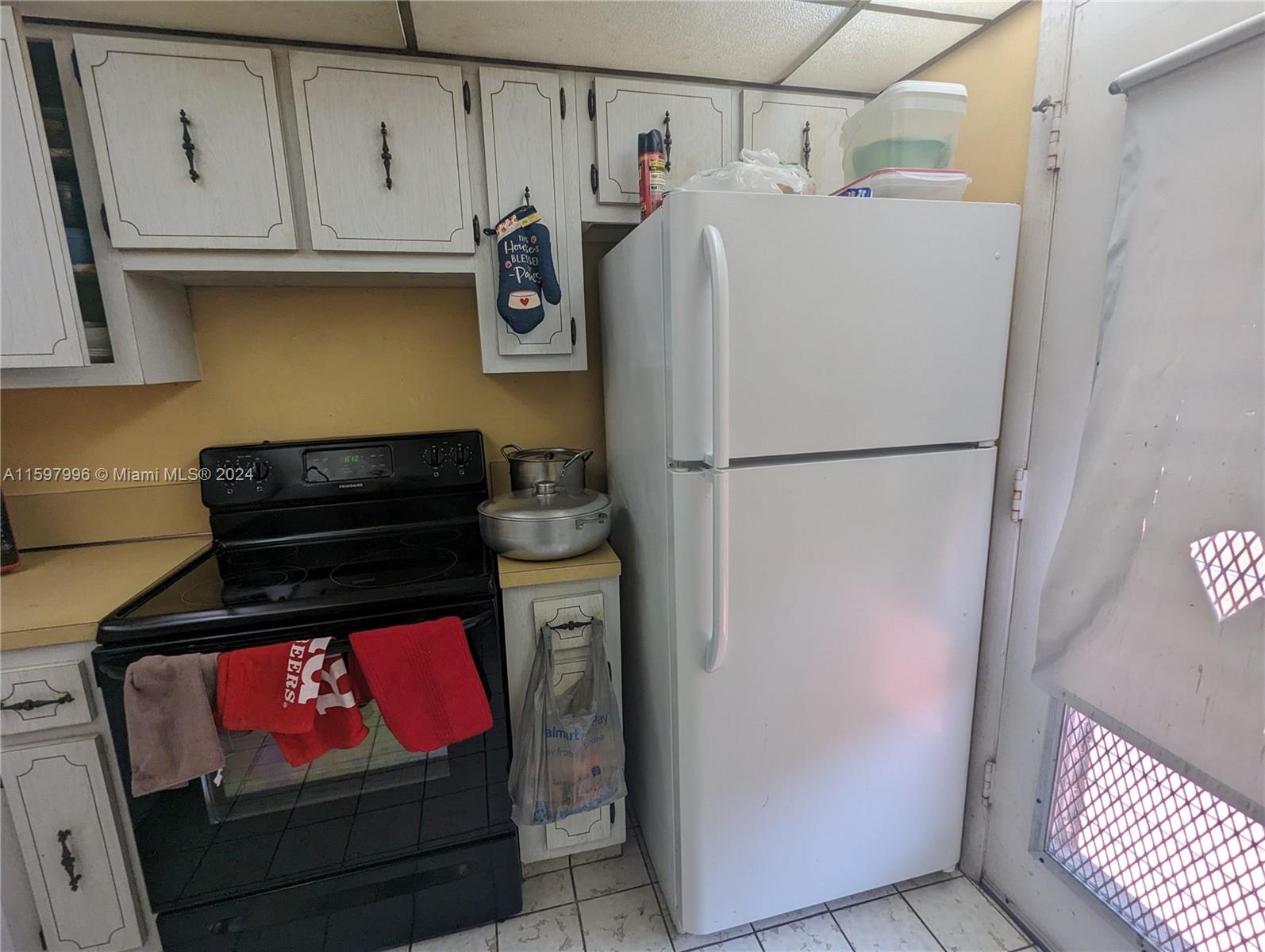 POLYNESIAN GARDENS CONDOM - Residential