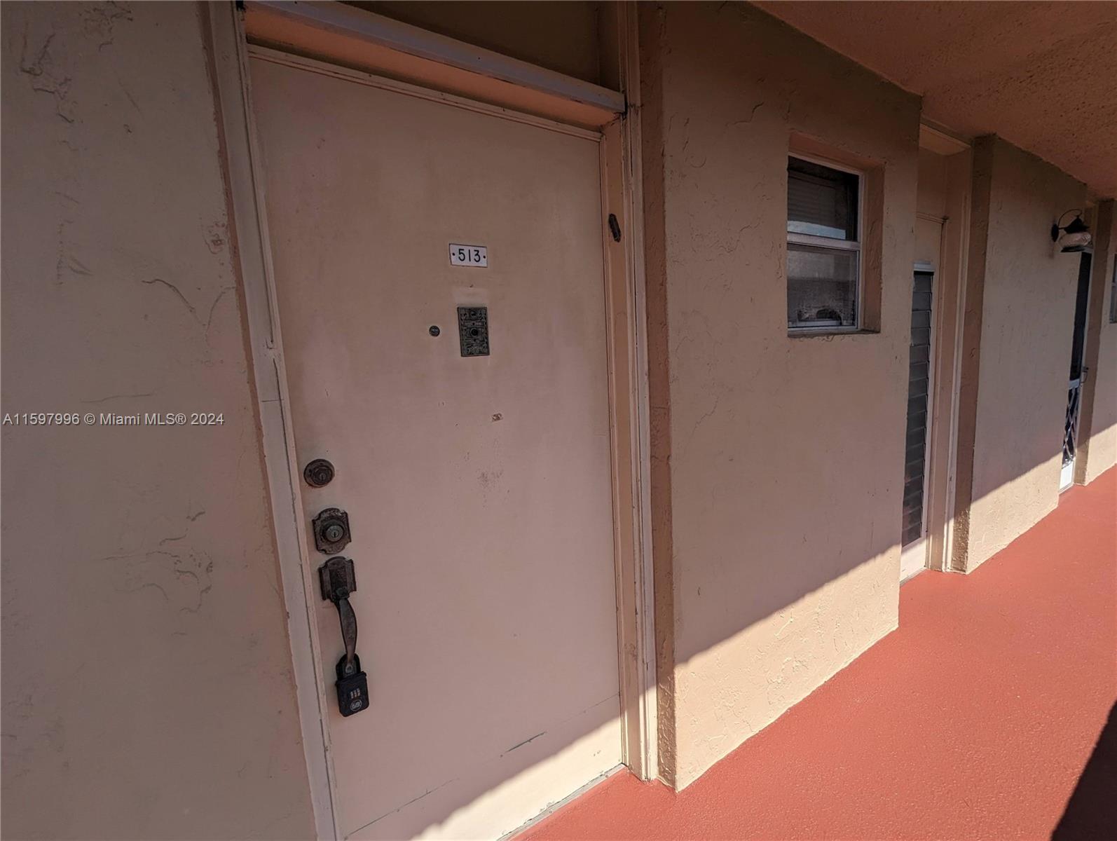 POLYNESIAN GARDENS CONDOM - Residential