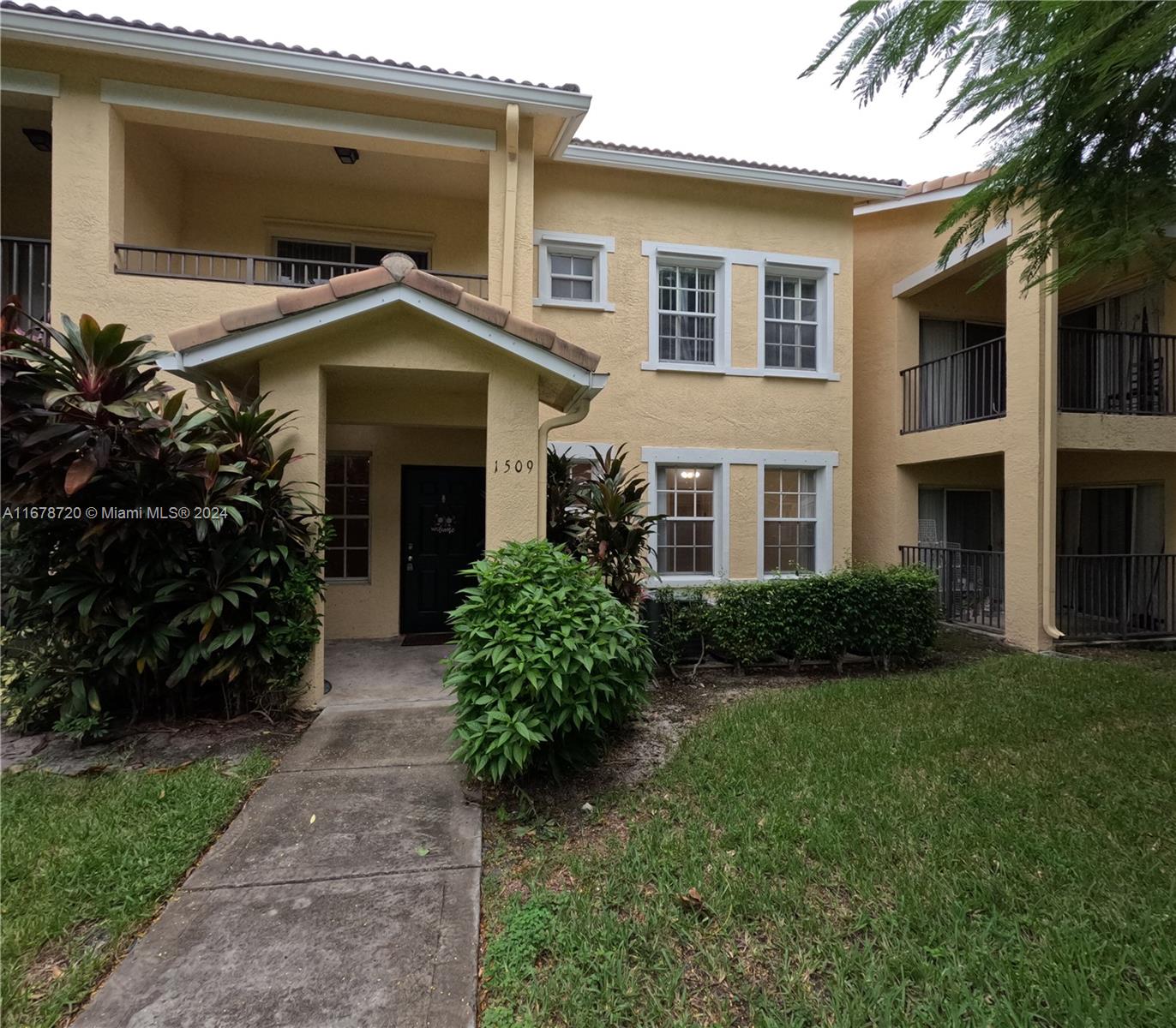 Rental Property at 1509 Belmont Ln 1509, North Lauderdale, Miami-Dade County, Florida - Bedrooms: 2 
Bathrooms: 2  - $2,050 MO.