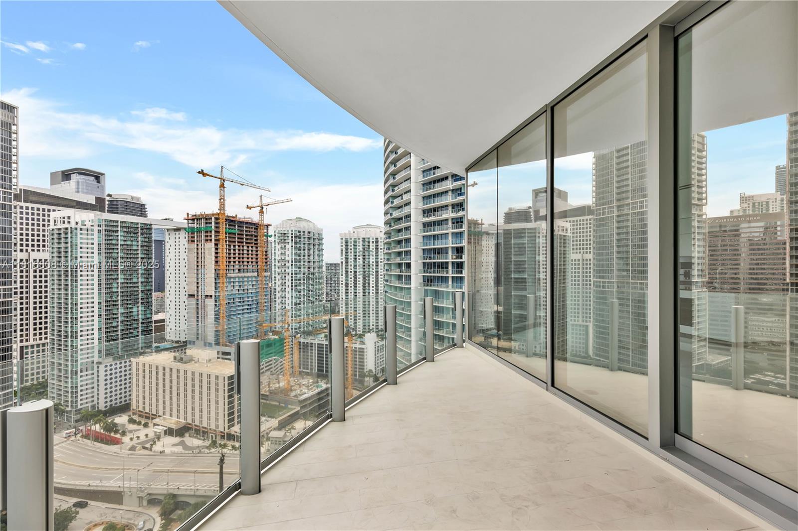 300 Biscayne Blvd way 2907