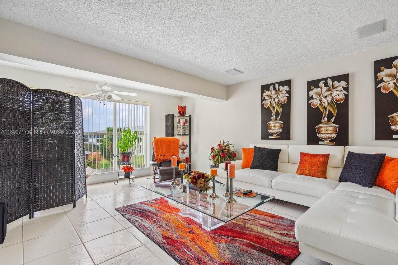 PINES OF DELRAY NORTH CON - Residential