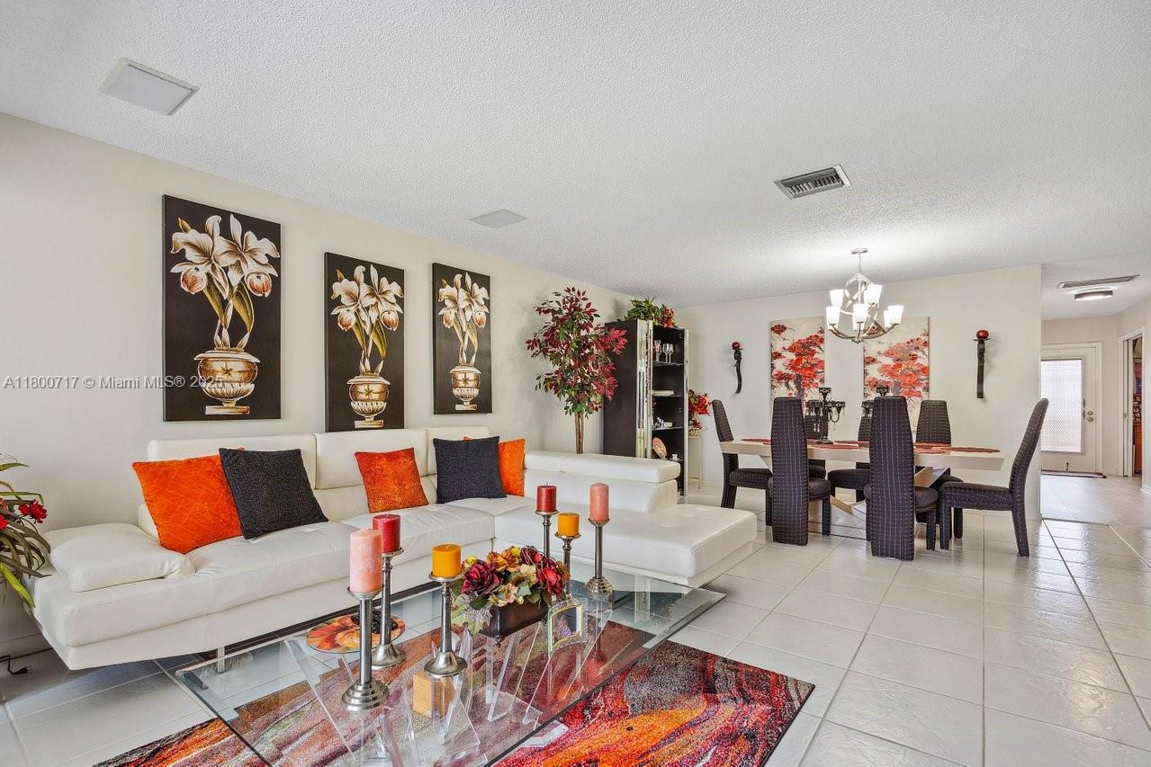 PINES OF DELRAY NORTH CON - Residential