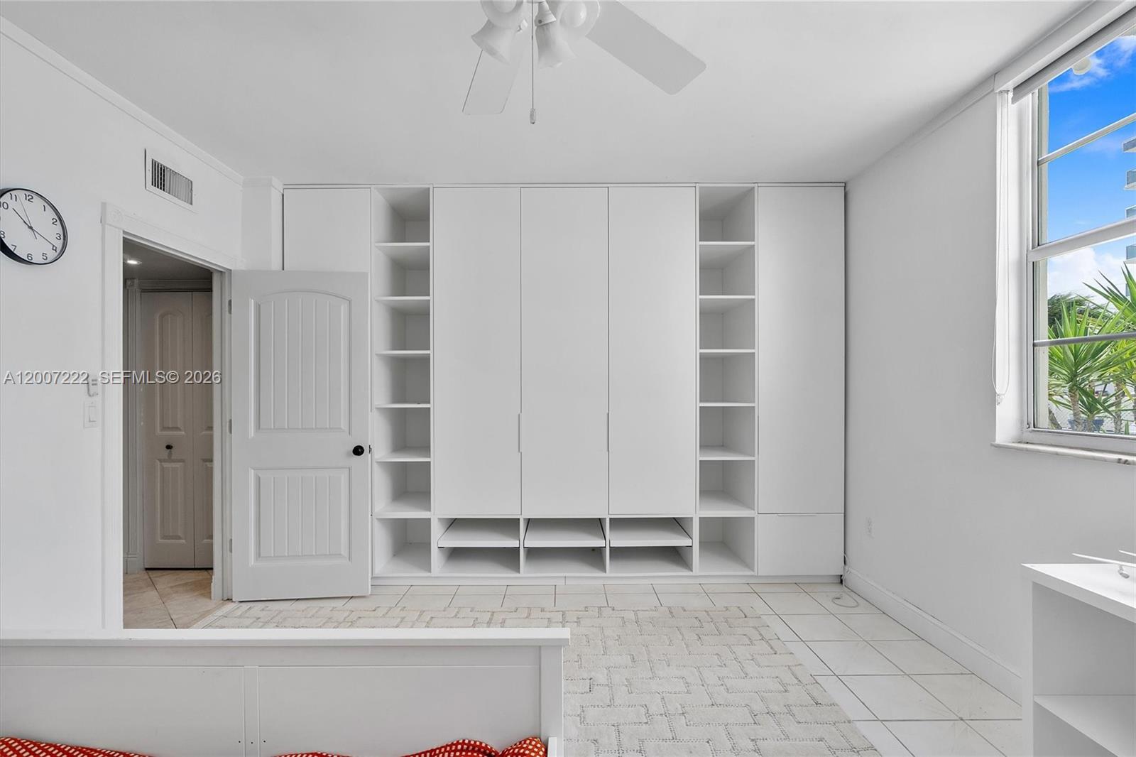 WELLINGTON TOWERS CONDO - Residential