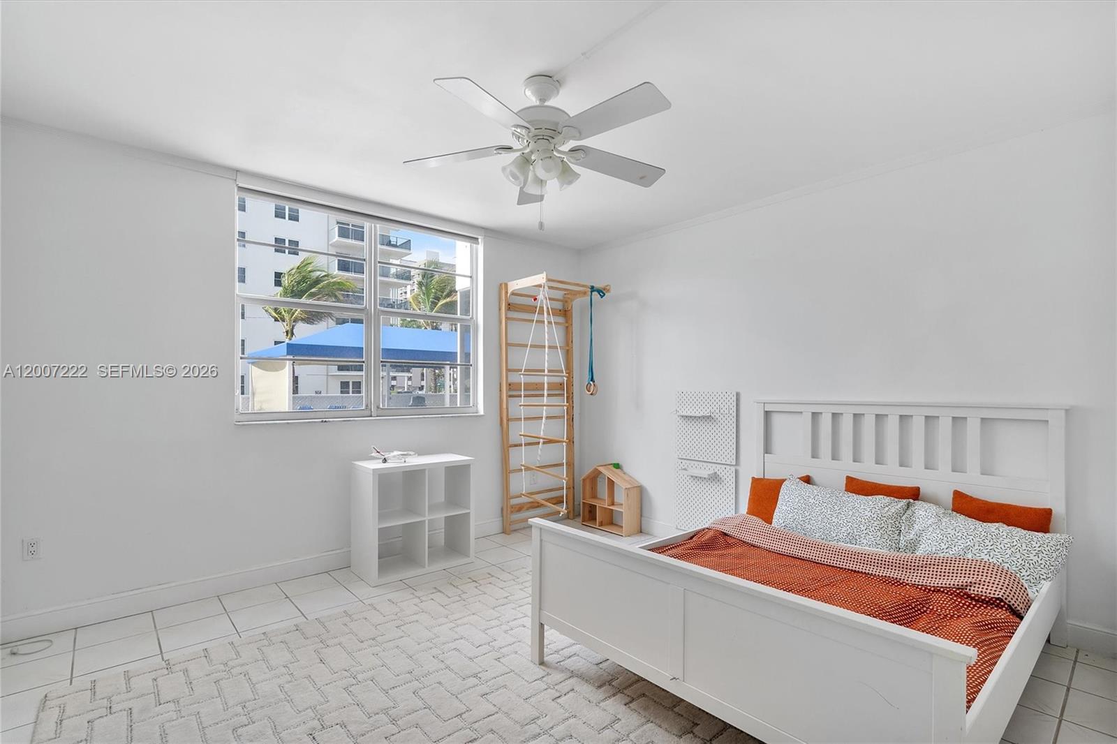 WELLINGTON TOWERS CONDO - Residential