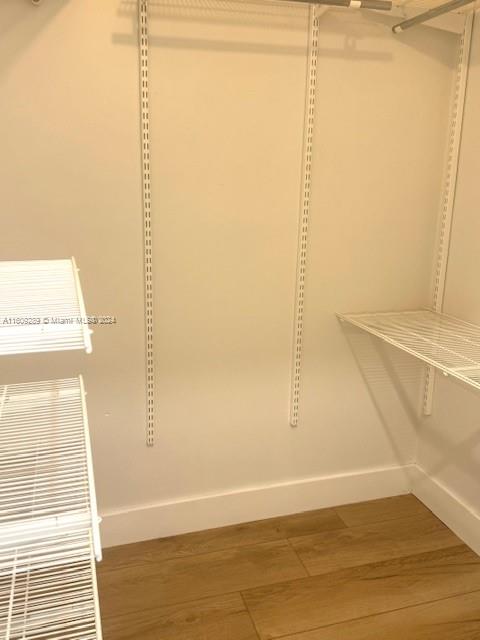 LAKES OF THE MEADOW-MEADO - Residential Lease