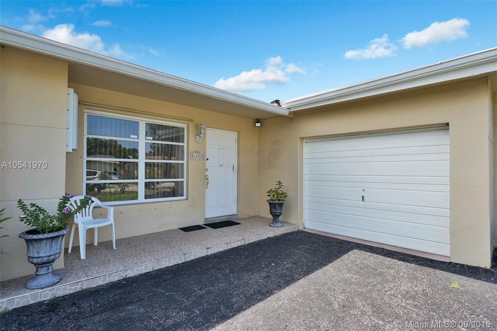 SUNRISE GOLF VILLAGE SEC - Residential