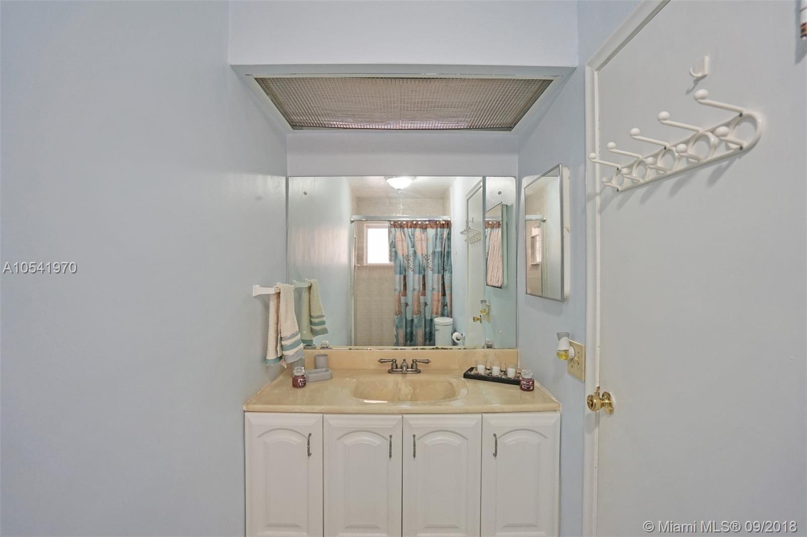 SUNRISE GOLF VILLAGE SEC - Residential