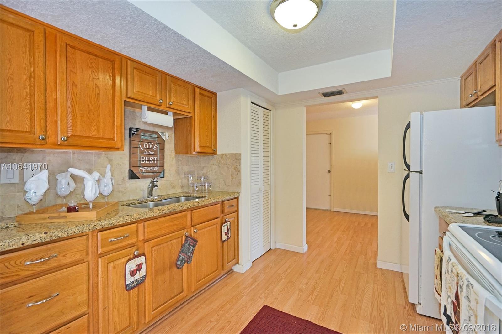 SUNRISE GOLF VILLAGE SEC - Residential