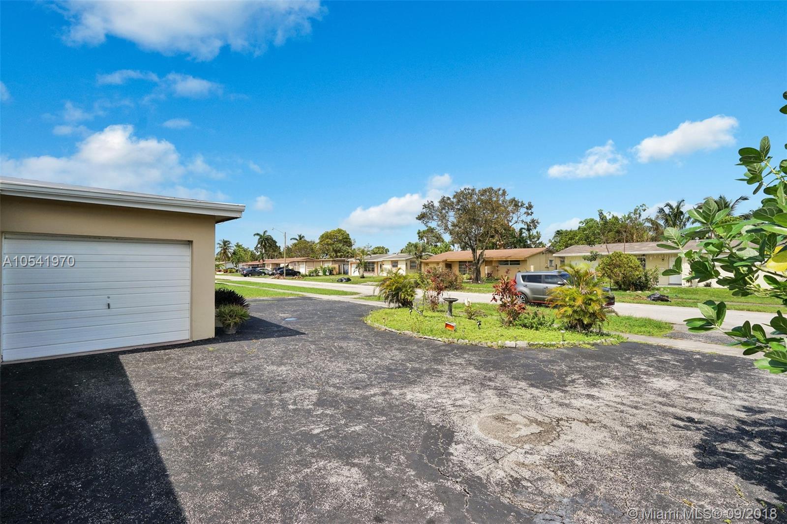 SUNRISE GOLF VILLAGE SEC - Residential