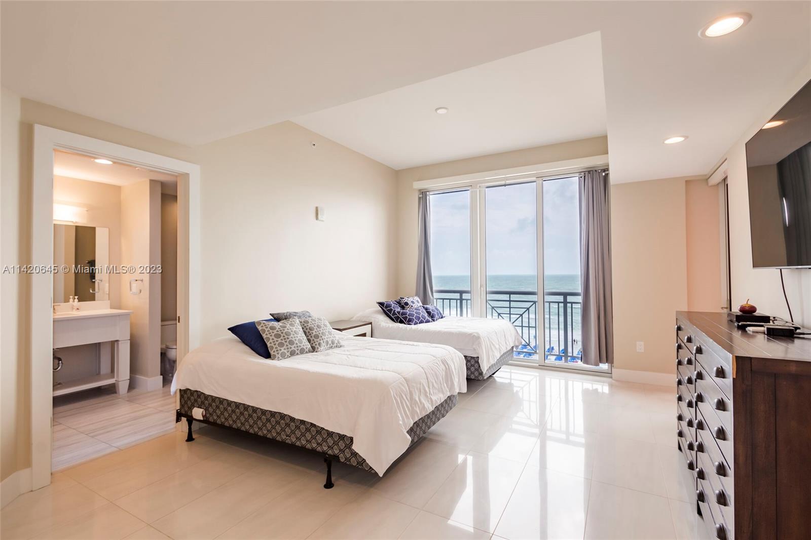 AQUALEA RESIDENCES CONDO - Residential
