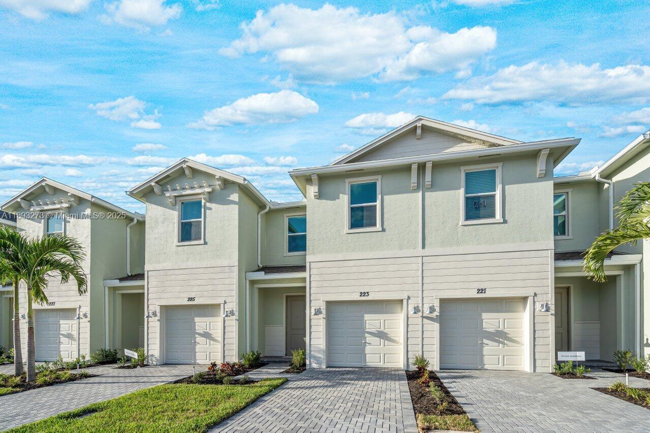 VERANDA PLAT NO. 9 - Residential Lease