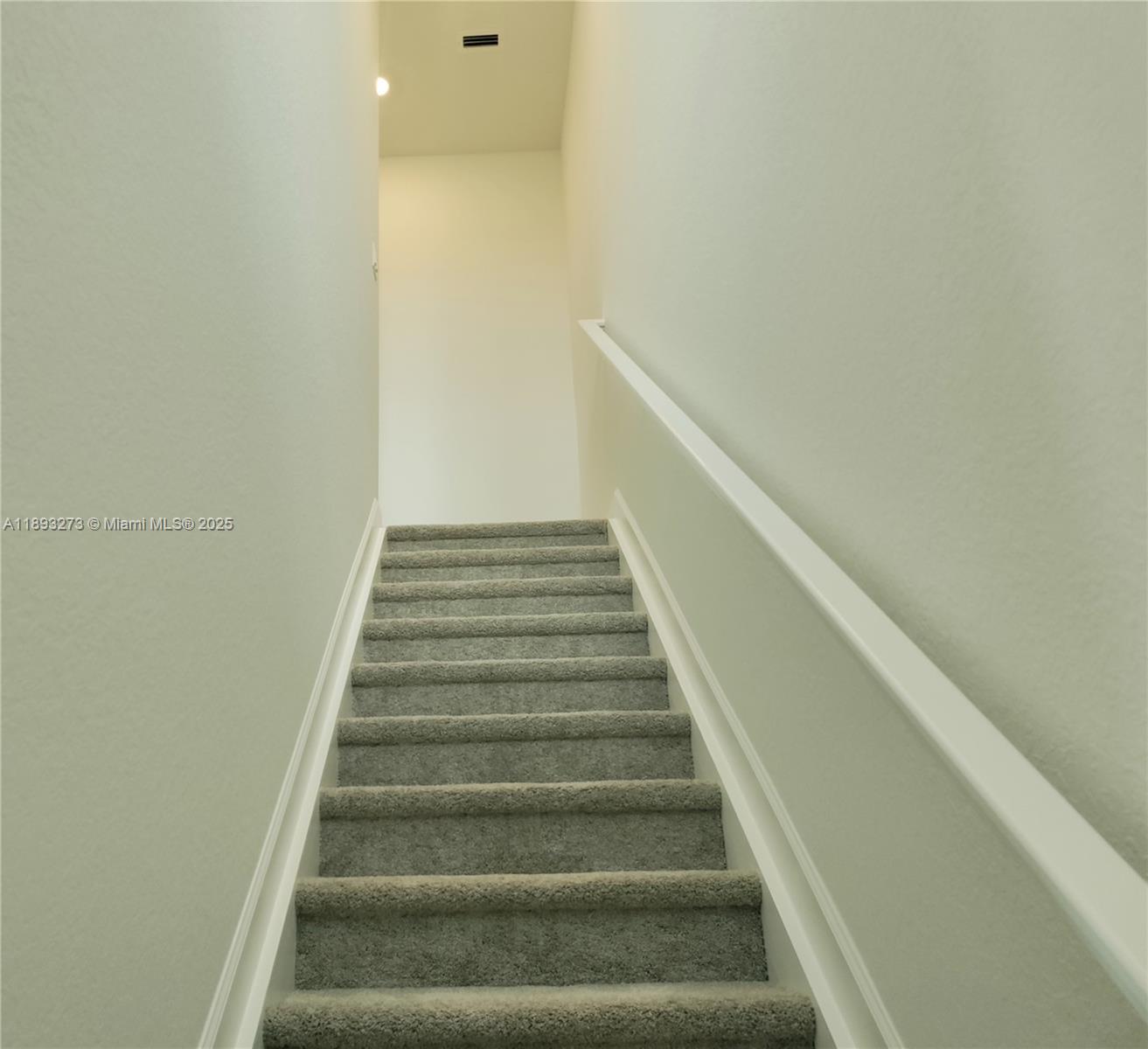 VERANDA PLAT NO. 9 - Residential Lease