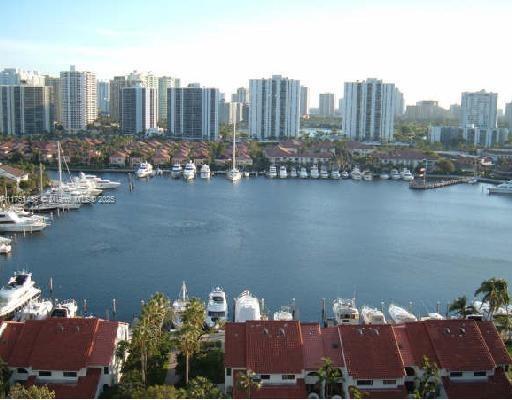 HARBORSIDE AT THE WATERWA - Residential