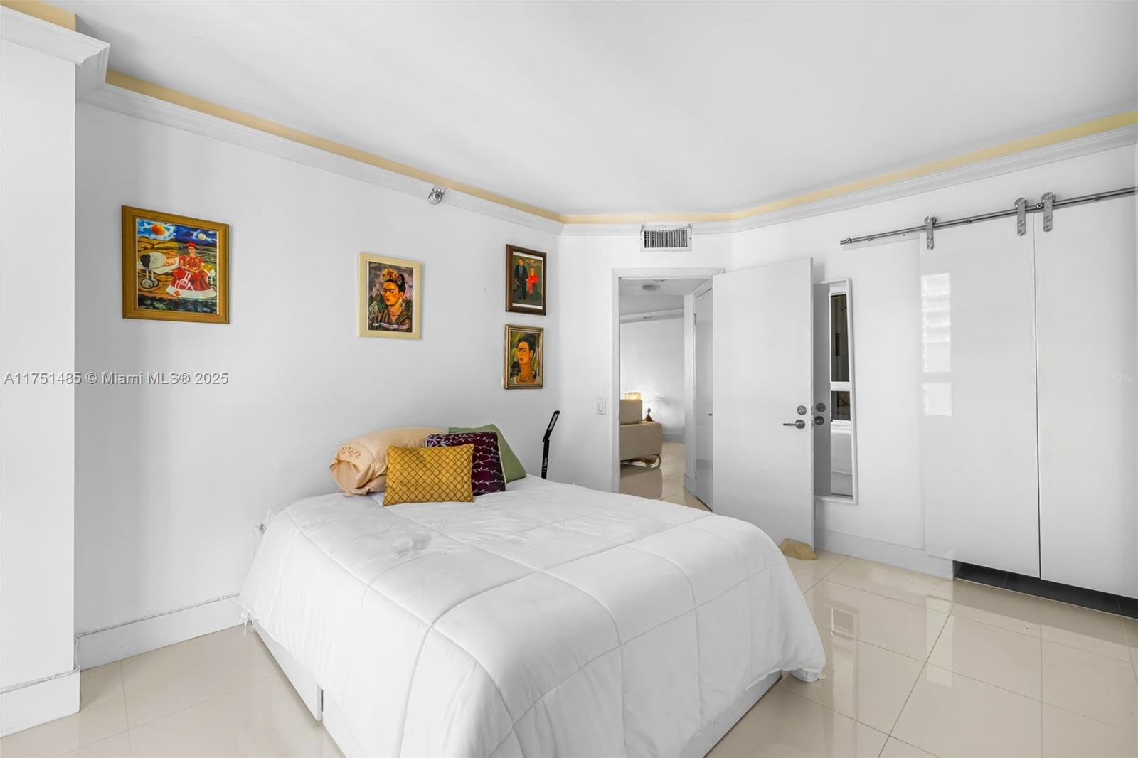 HARBORSIDE AT THE WATERWA - Residential