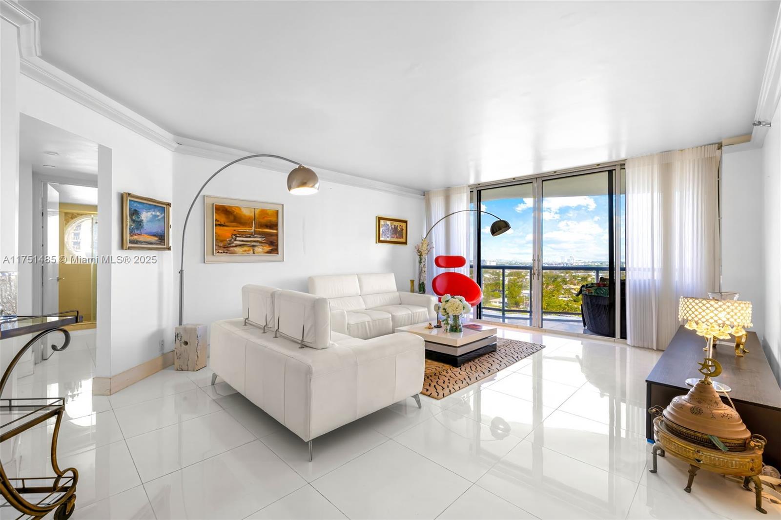 HARBORSIDE AT THE WATERWA - Residential