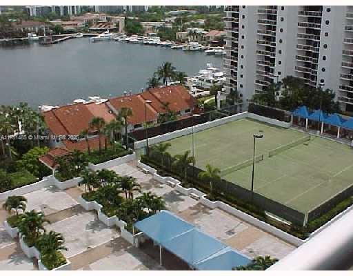 HARBORSIDE AT THE WATERWA - Residential