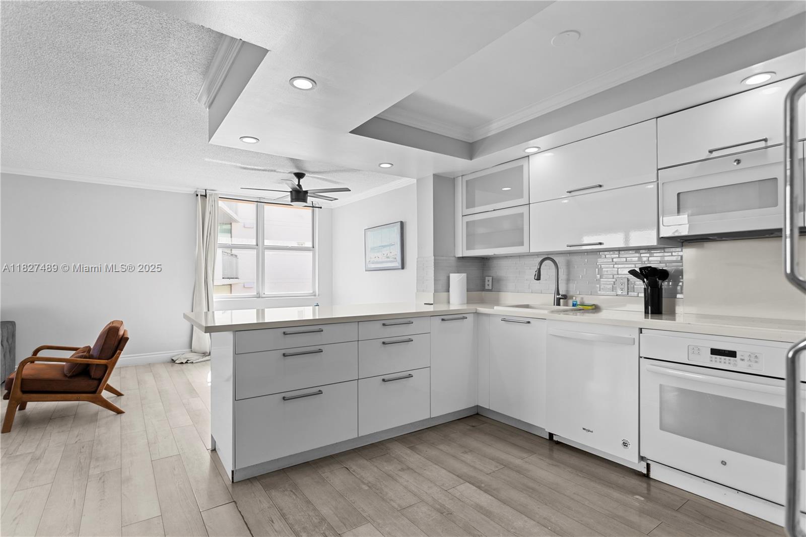 THIS 5TH FLOOR CONDO IS OFFERED FULLY FURNISHED, AND FEATURES A LARGE OPEN LAYOUT WITH BRIGHT NATURAL LIGHT FROM EVERY ROOM!
ENJOY STUNNING VIEWS, SUNSETS, AND THE PEACE AND TRANQUILITY THE PRESTIGIOUS ISLAND OF BAY HARBOR HAS TO OFFER. STEPS FROM SCHOOLS, HOUSES OF WORSHIP, SHOPS, AND WORLD-CLASS RESTAURANTS.
BUILDING FEATURES A GROUND FLOOR LAUNDRY ROOM, ASSIGNED PARKING, POOL ON THE WATER, GYM AREA, MEETING ROOM, AND A BOAT DOCK AVAILABLE FOR RENT.
THIS ONE OF A KIND UNIT IS AS PICTURED, EASY TO QUALIFY FOR AND AVAILABLE TO MOVE IN TODAY!