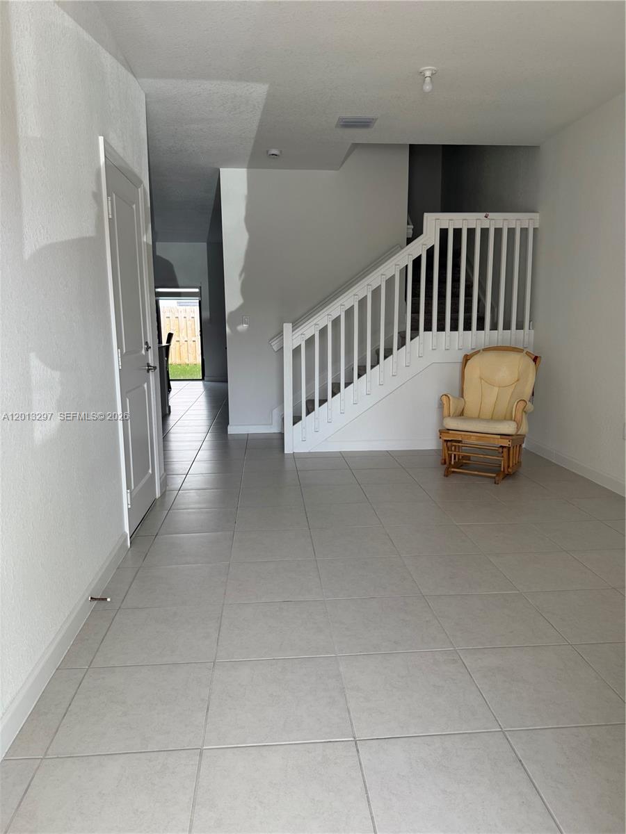 KENDALL ASSEMBLAGE NORTH - Residential