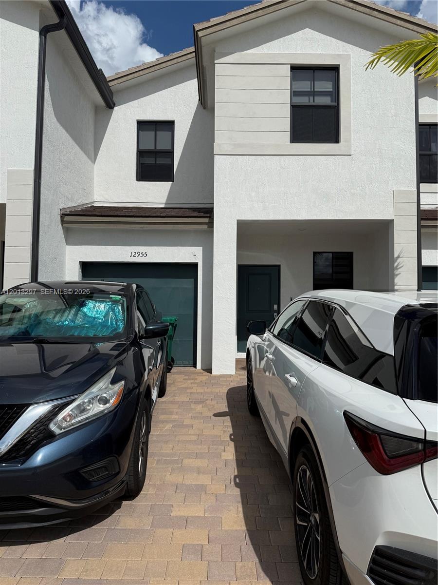 KENDALL ASSEMBLAGE NORTH - Residential