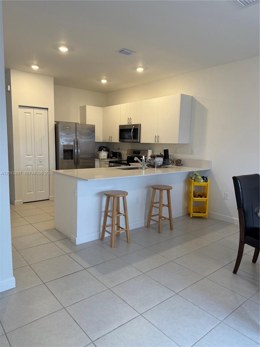 KENDALL ASSEMBLAGE NORTH - Residential