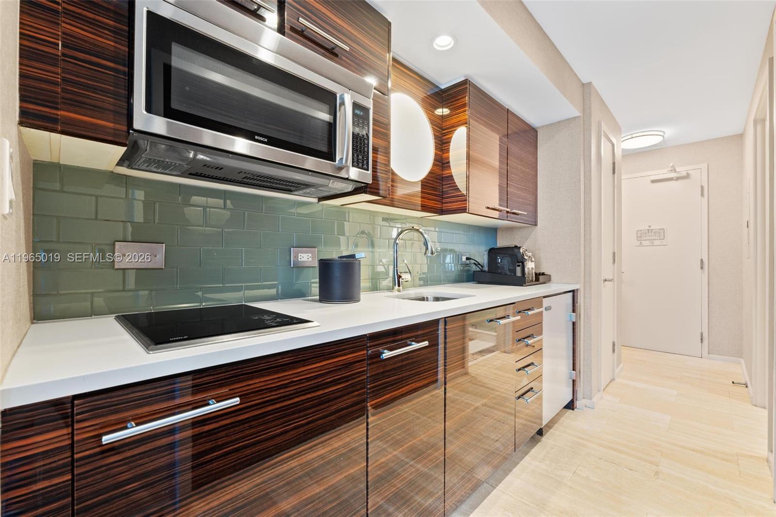 551 FLB CONDOMINIUM RESID - Residential