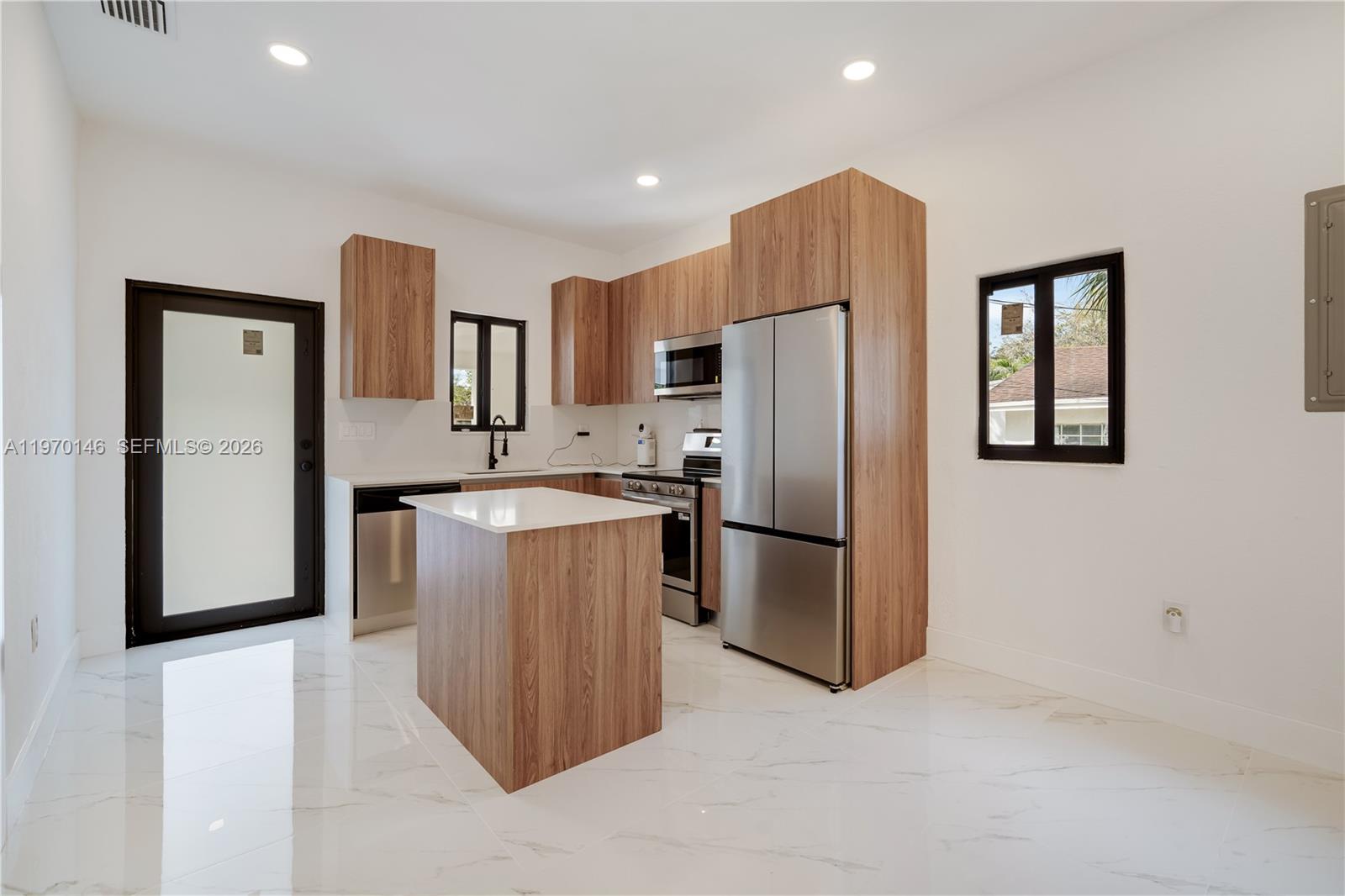 BUENA VISTA GARDENS - Residential