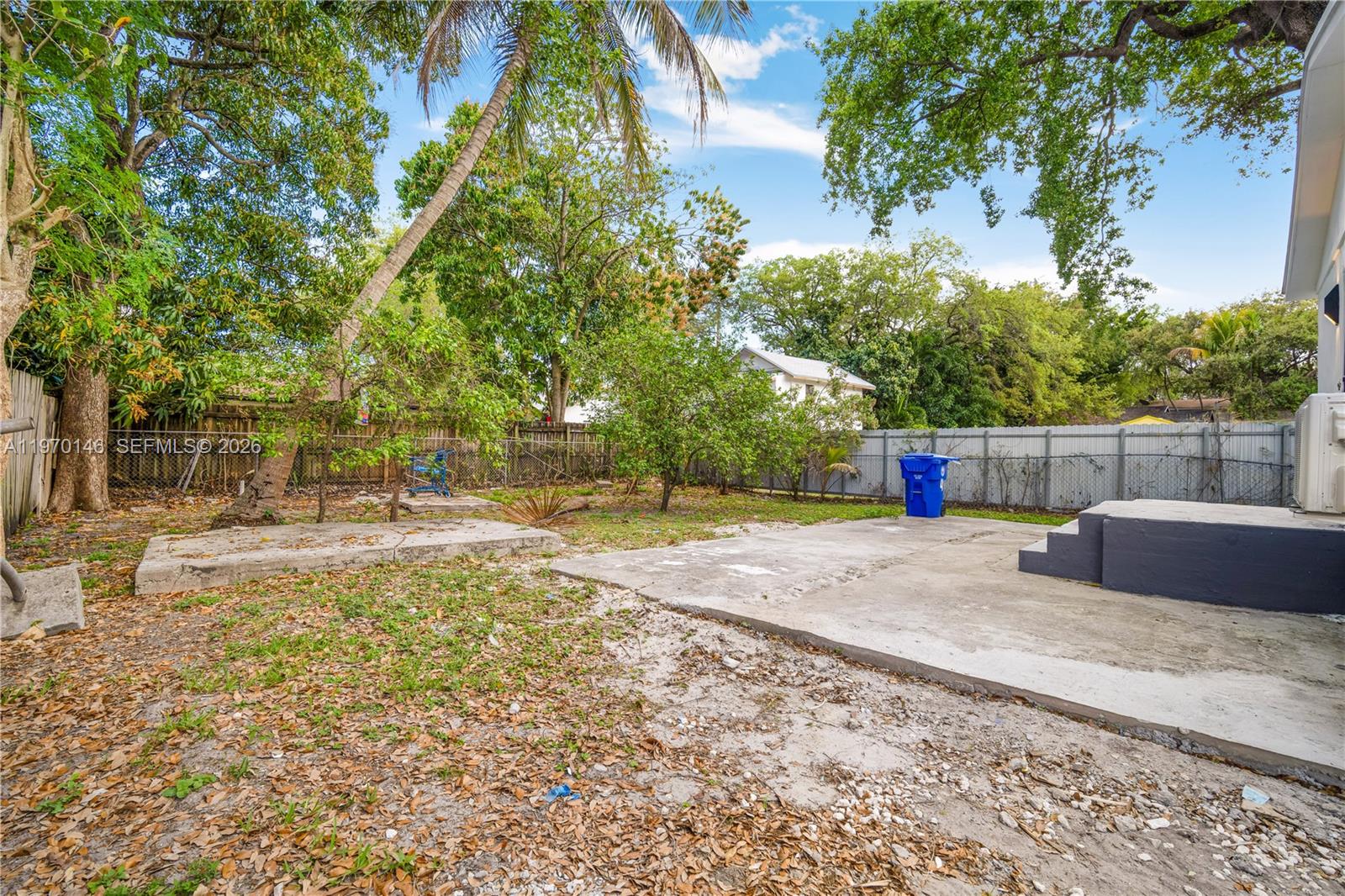 BUENA VISTA GARDENS - Residential