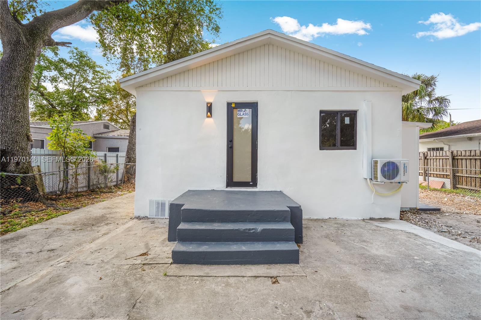 BUENA VISTA GARDENS - Residential