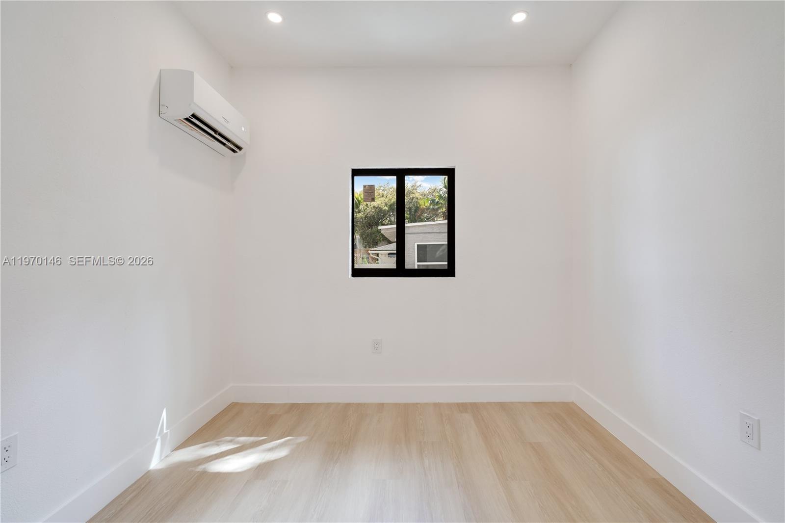 BUENA VISTA GARDENS - Residential