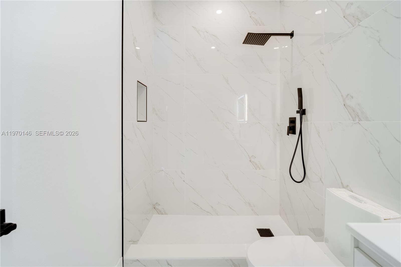 BUENA VISTA GARDENS - Residential