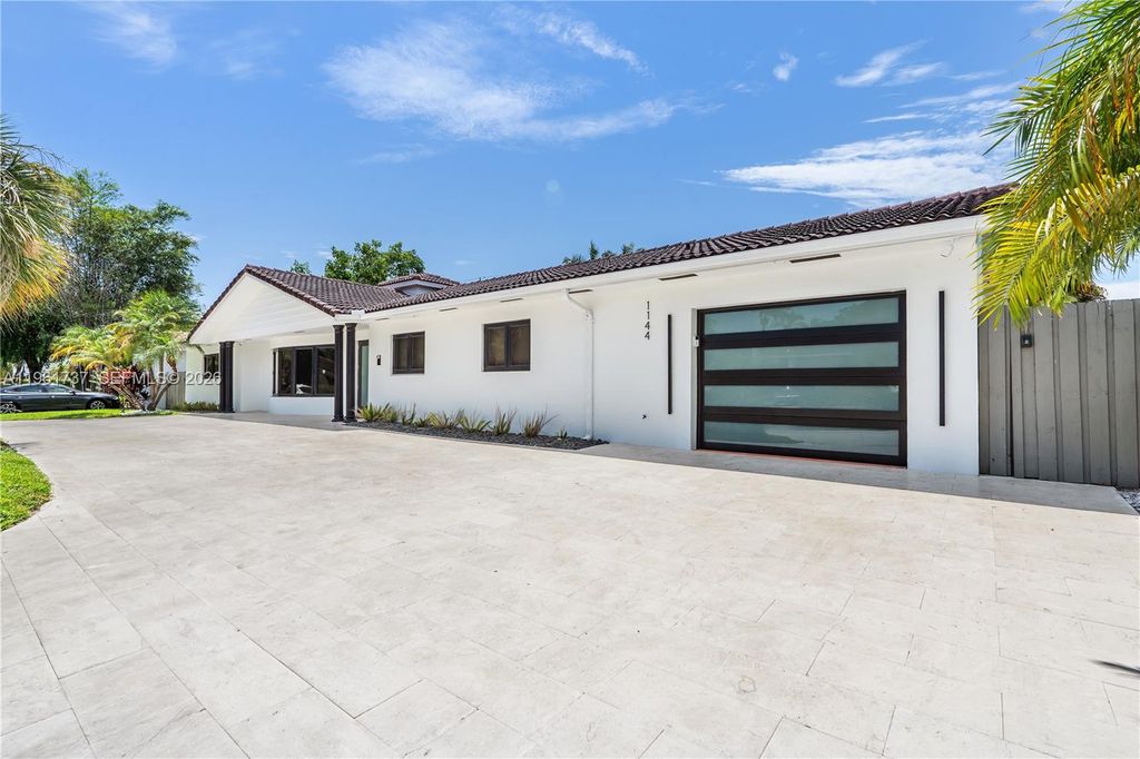 Photo of 1144 Adams St, Hollywood, FL 33019 (MLS # A11961737)