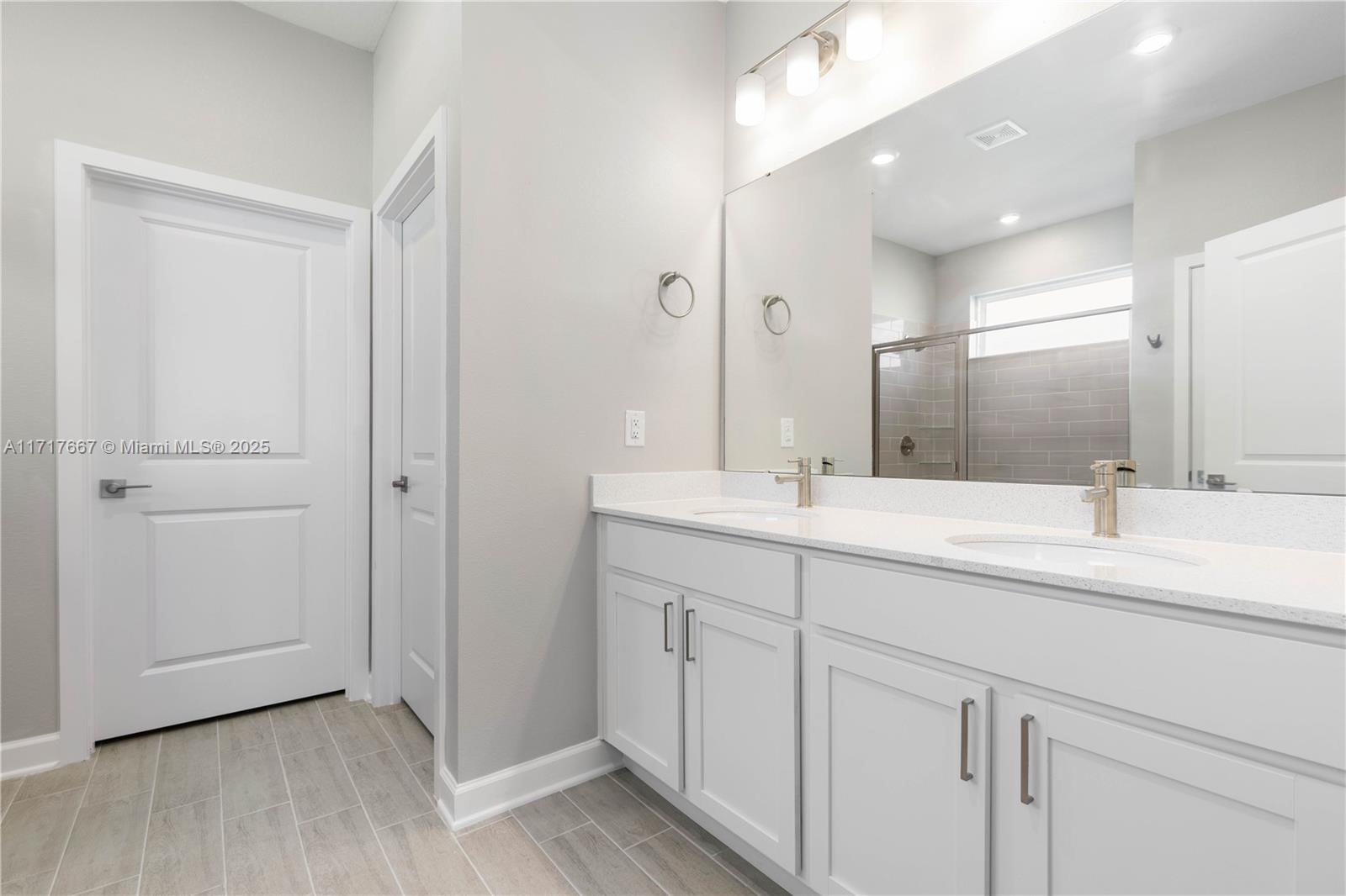 PORT MALABAR UNIT 24 - Residential