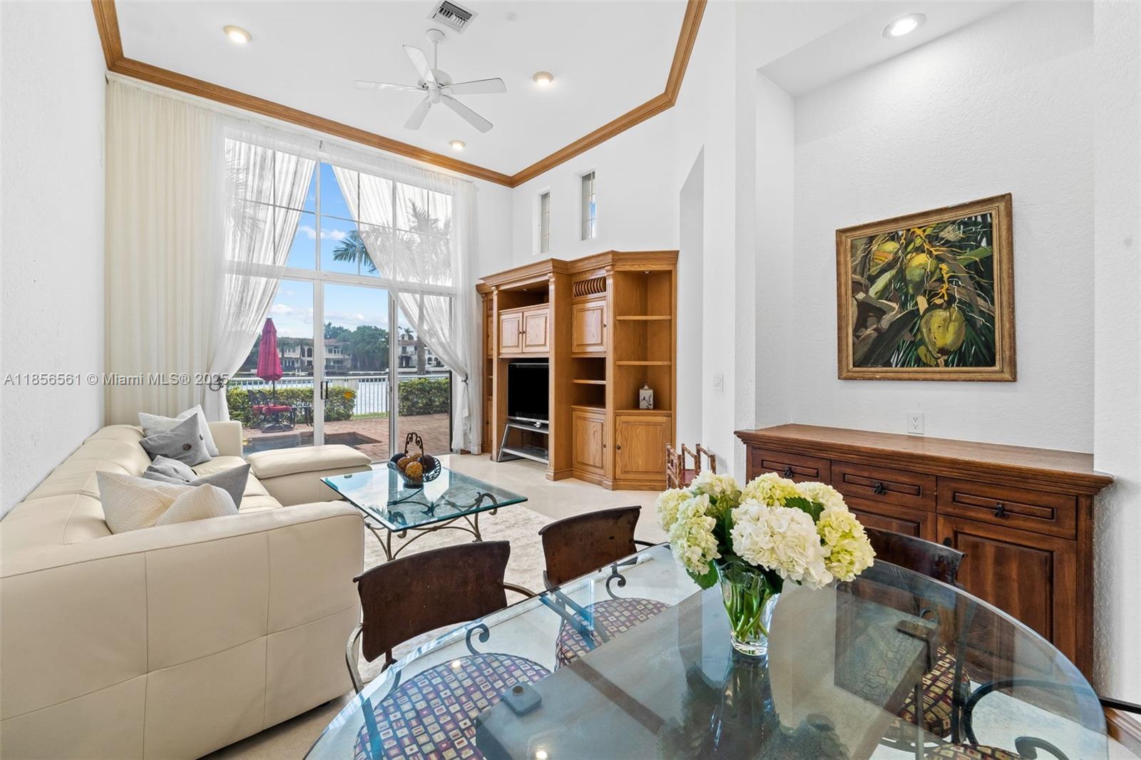 THE COURTYARDS AT THE POI - Residential