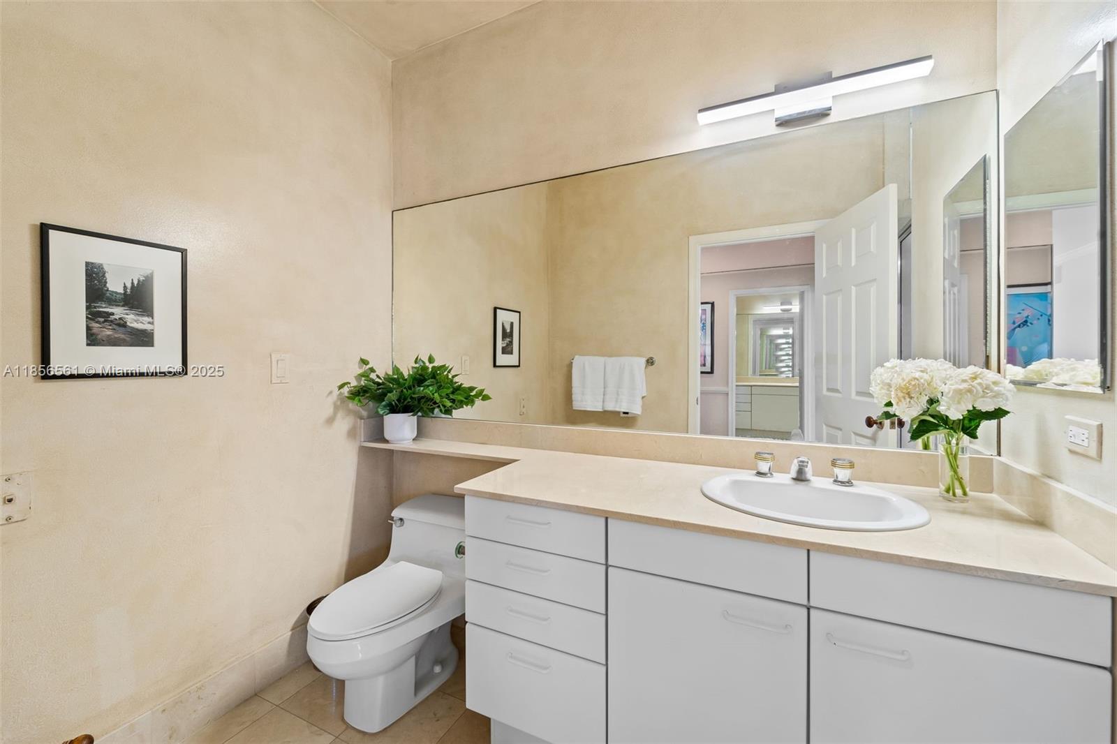 THE COURTYARDS AT THE POI - Residential