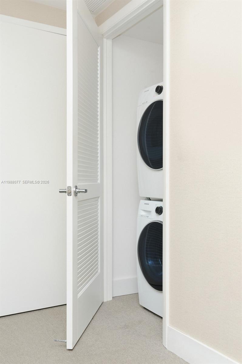 BAY HARBOUR ISLAND - Residential