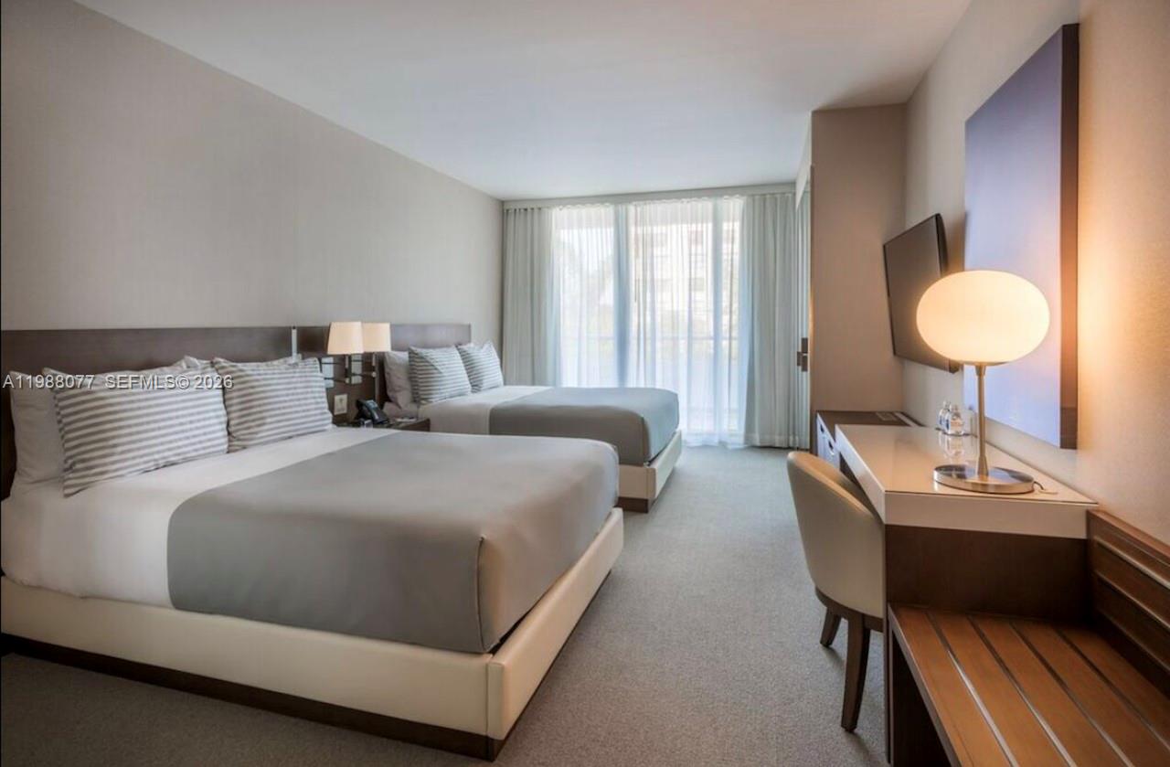 BAY HARBOUR ISLAND - Residential