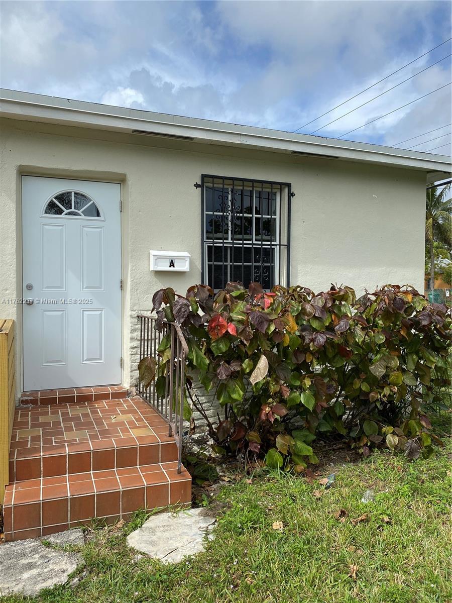 Rental Property at 360 Ne 82nd St A, Miami, Broward County, Florida - Bathrooms: 1  - $1,400 MO.