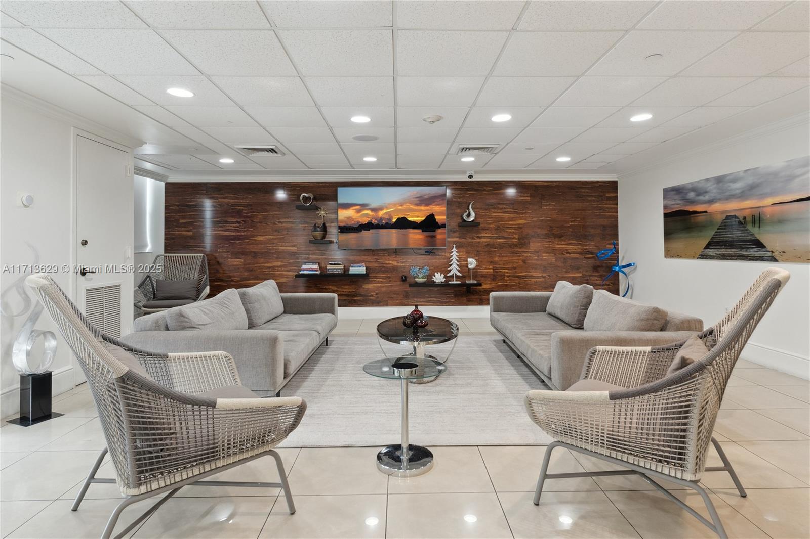 THE FLORIDIAN CONDO - Residential