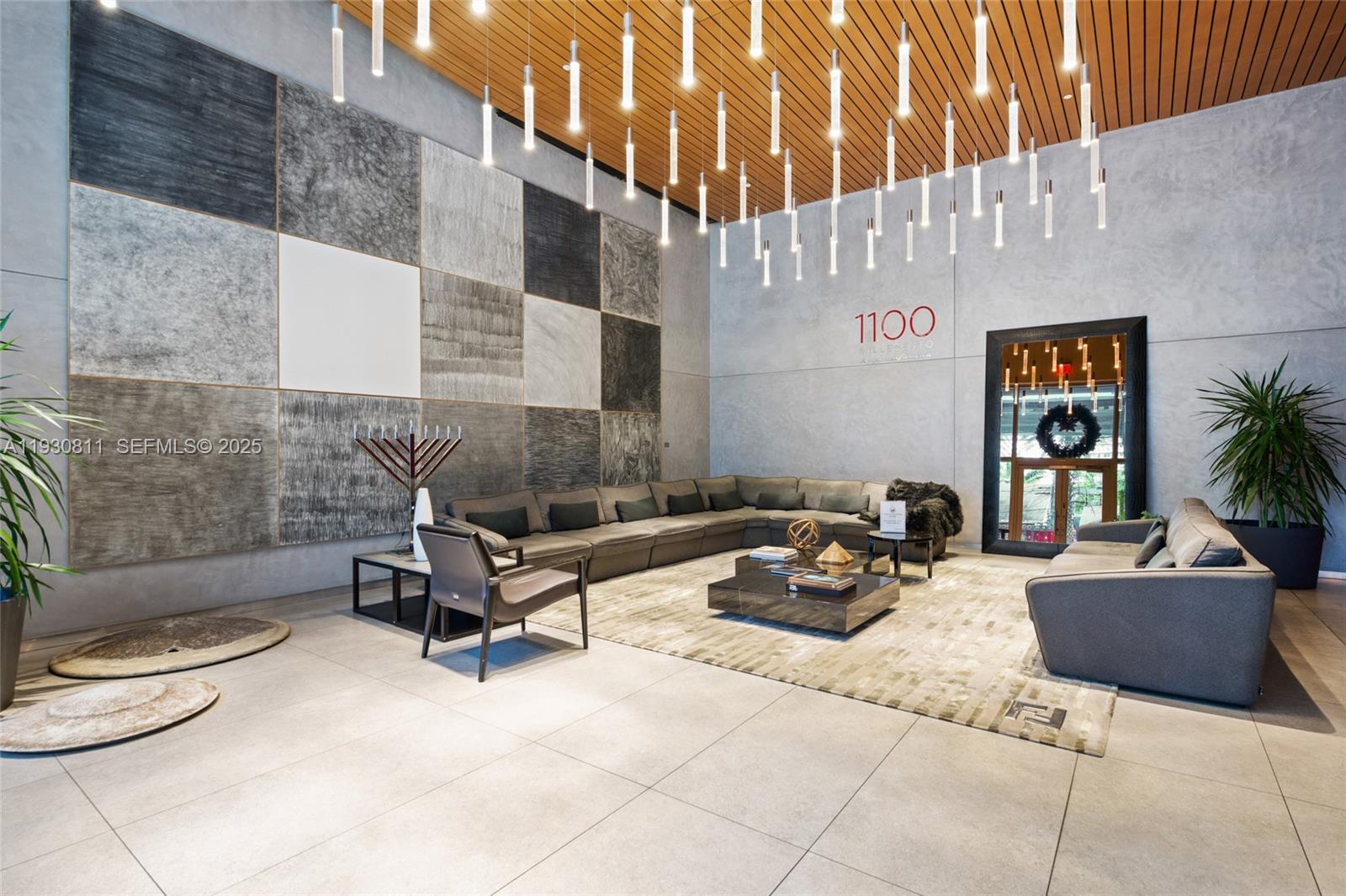 1100 MILLECENTO RESIDENCE - Residential