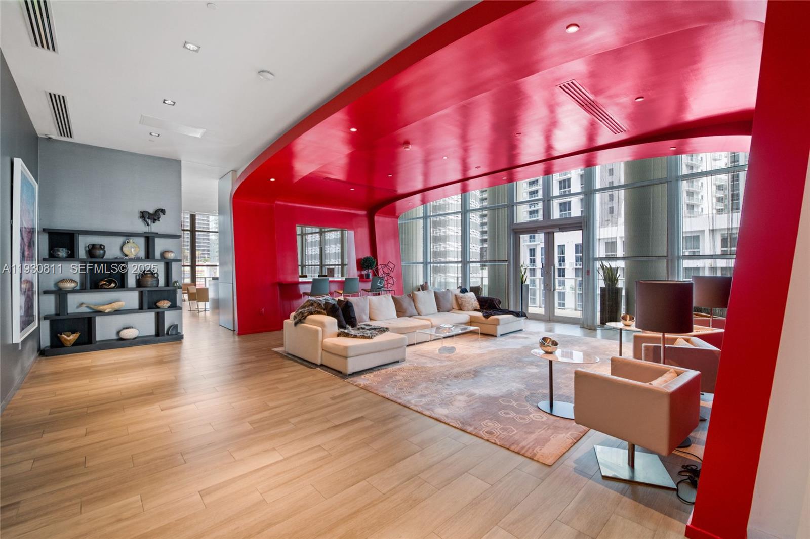 1100 MILLECENTO RESIDENCE - Residential