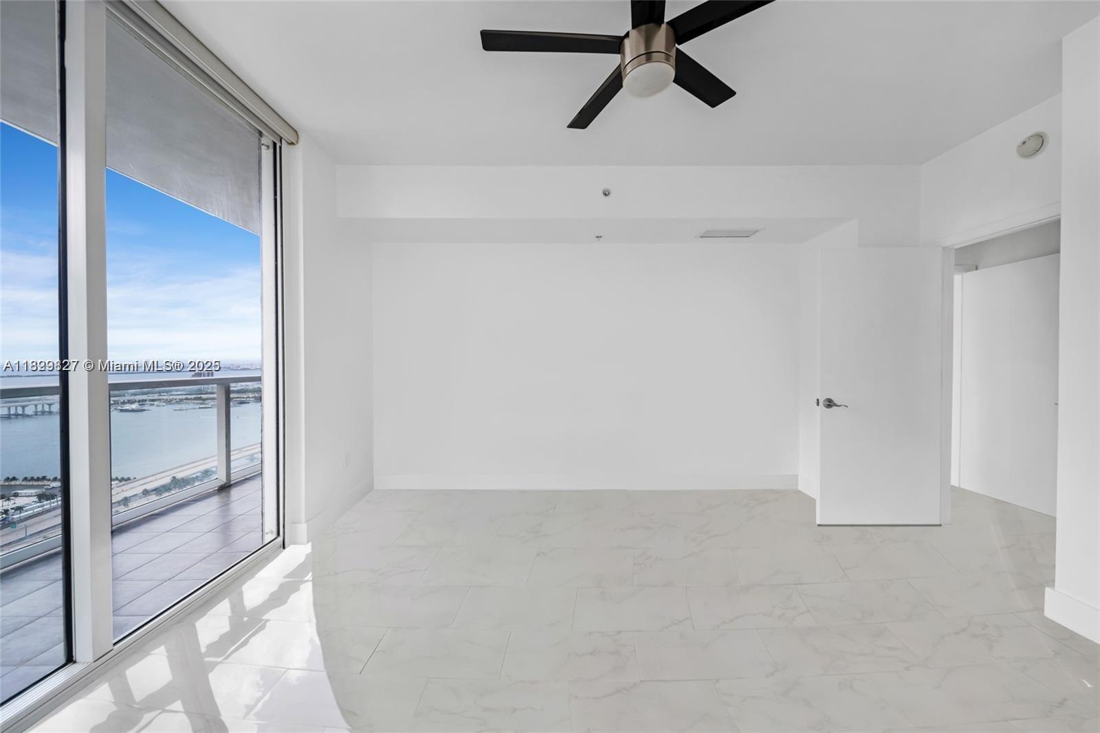 Experience the remarkable opportunity for rental living at Vizcayne Condo in Downtown Miami with this spectacular 1-bedroom, 1-bathroom unfurnished unit. Discover a residence that seamlessly combines luxury, comfort, and convenience. Marvel at the breathtaking city views and indulge in the upscale amenities that set this rental unit. Immerse yourself in the vibrant energy of the surrounding neighborhoods, with convenient access to shopping, dining, and entertainment options. Conveniently located within walking distance to Brickell, American Airlines Arena, Bayside, Brightline and more. Don't miss out on this exceptional chance to elevate your lifestyle with a truly unique and unforgettable rental experience at Vizcayne North Condo.